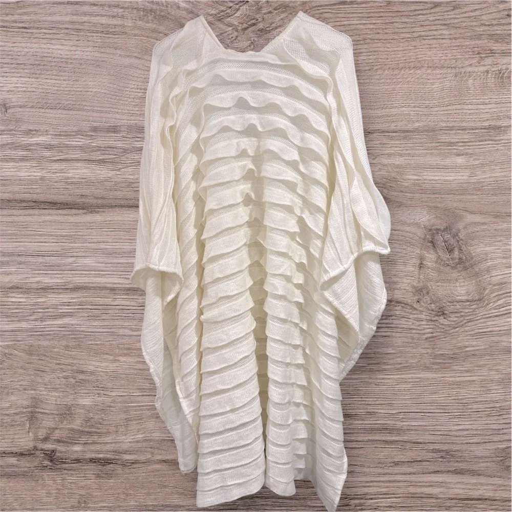 Chico’s Vintage Cream Ruffled Elegant Shaw/Poncho Lightweight Women’s OS - Picture 2 of 6
